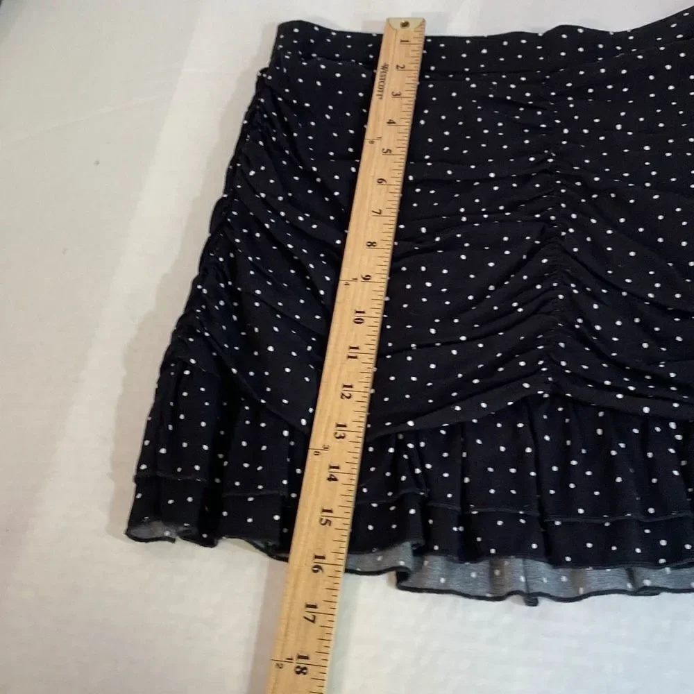 LA Hearts Ruched Ruffle Mini Skirt Size Medium Black with White Polka Dots Ruffl